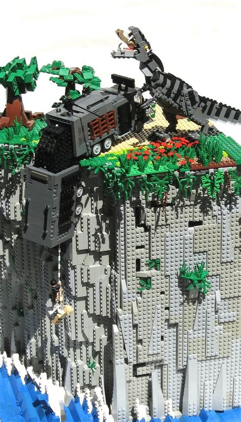 Ataque de dinosaurio Lego | LEGO | Pinterest | Legos ...