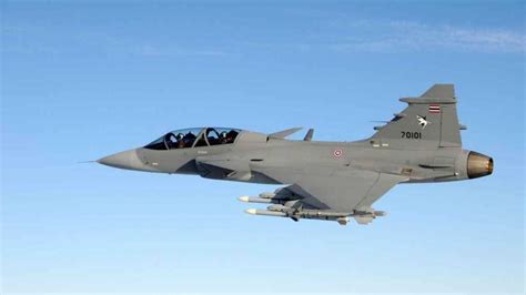 Avión de combate de Saab pretende competir con el F 16 ...