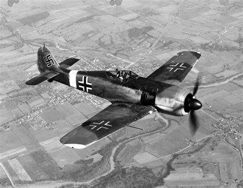 Aviones de la Segunda Guerra Mundial  1º parte    Taringa!