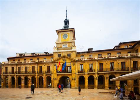 Ayuntamiento De Oviedo Asturias, España Fotografía ...