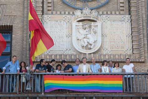 Ayuntamiento de Zaragoza. Noticias.La bandera del ...