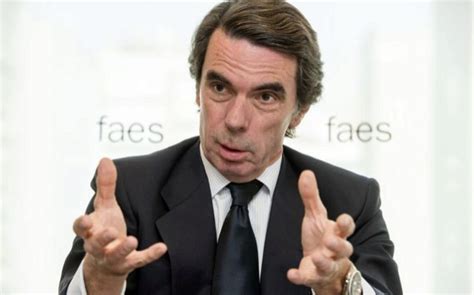 Aznar:  Si no hacemos nada se empobrecerán las pensiones ...