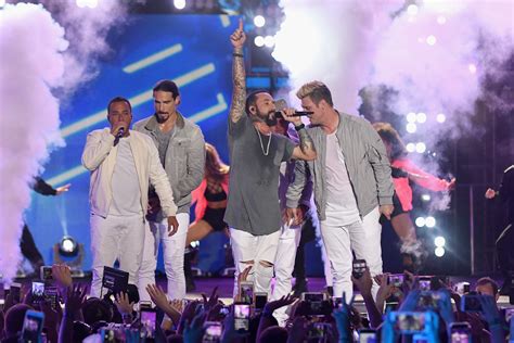 Backstreet Boys Celebrate 25th Anniversary With 2018 World ...