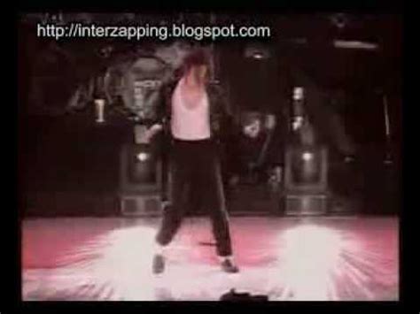 Baile del Robot de Michael Jackson | Baluart VideoRoll