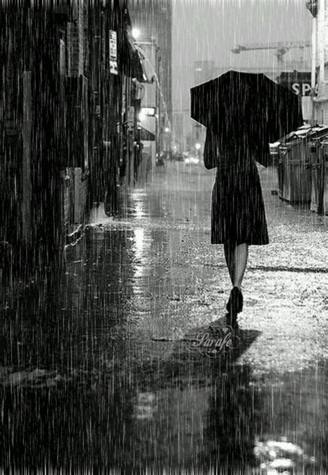 >>>Bajo la lluvia...>>>