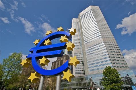 Banco Central Europeo recorta a  0.3% tasa de interés de ...