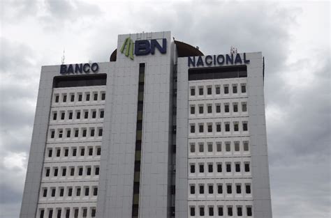 Banco Nacional reduce las tasas de interés en colones
