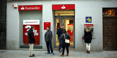 Banco Santander reclama millones de euros a exdirectivos ...