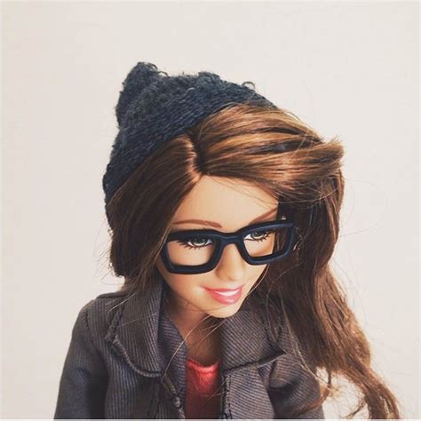 Barbie se vuelve hipster en Instagram | hau