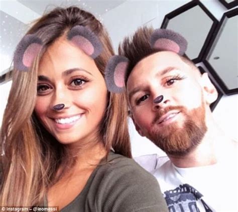 Barca s Messi and wife Antonella Roccuzzo have 1 on 1 time ...