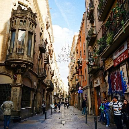 Barcelona Gothic Quarter by @juihong on instagram ...