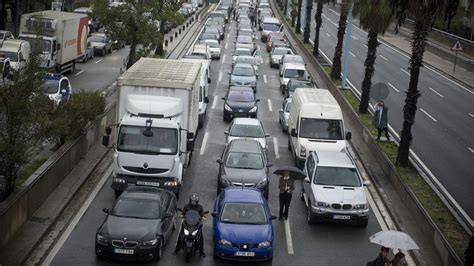 Barcelona restringirá el tráfico por contaminación a ...