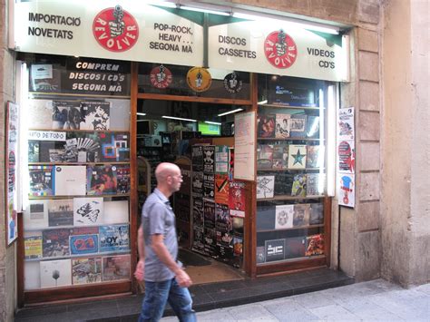 Barcelona Street Profile: Carrer Dels Tallers  calle ...