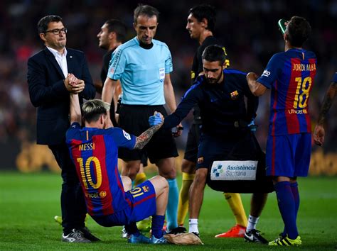 Barcelona team news: News signing Paco Alcacer to replace ...