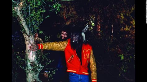 Behind the scenes of Michael Jackson s  Thriller