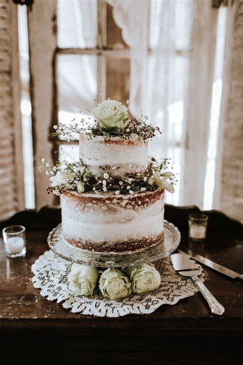 Best 10+ Rustic wedding cakes ideas on Pinterest | Country ...