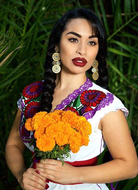 Best 25+ Beautiful mexican women ideas on Pinterest