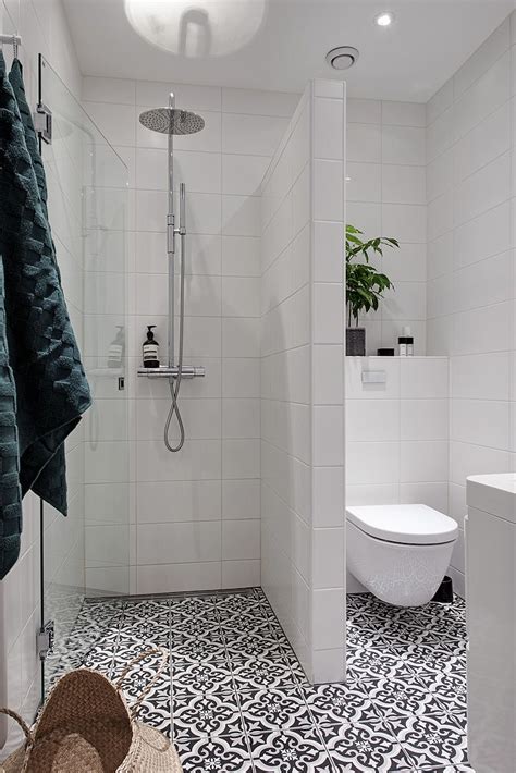 Best 25+ Small bathrooms ideas on Pinterest | Small ...