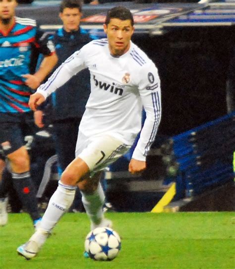 Bestand:Cristiano Ronaldo, 2011.jpg   Wikipedia