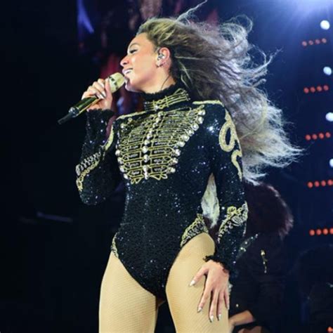 Beyonce Live | www.pixshark.com   Images Galleries With A ...