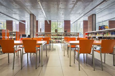 Biblioteca Central de Coslada  Madrid    Metalundia