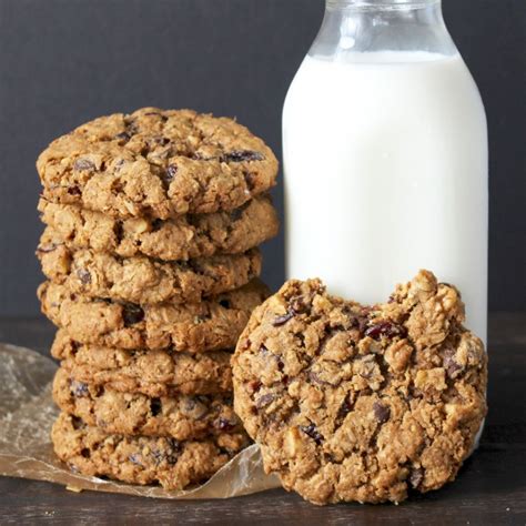 Big and Chewy Oatmeal Cookies   Golden Barrel