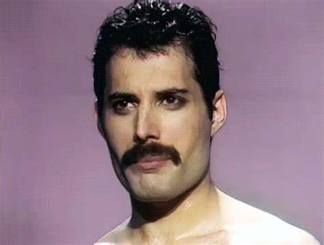 Biografia de Freddie Mercury – Biografia Resumida
