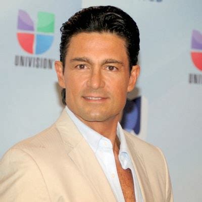 Biografía del actor mexicano Fernando Colunga [Fotos ...