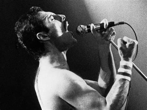 BIOGRAFÍAS: Freddie Mercury