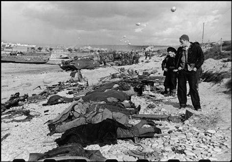 Biography: War photographer Robert Capa | MONOVISIONS