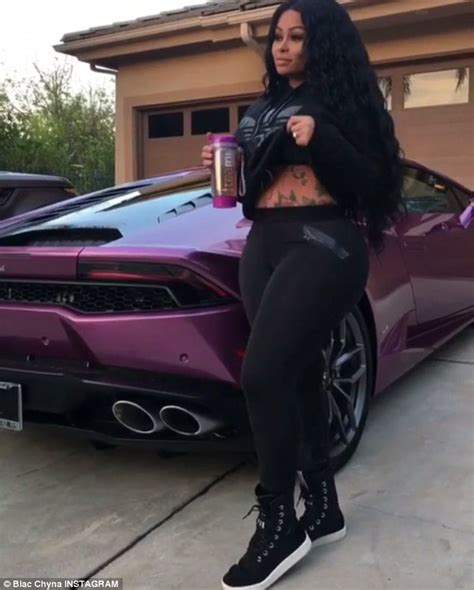 Blac Chyna flashes tummy on Instagram just 2 WEEKS after ...