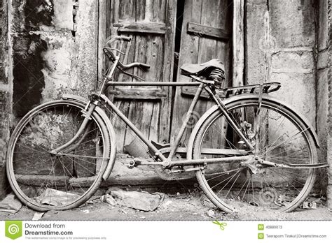 Black And White Old Bicycle Stock Image   Image: 40889073