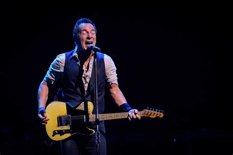 Blog It All Night: A Bruce Springsteen Blog