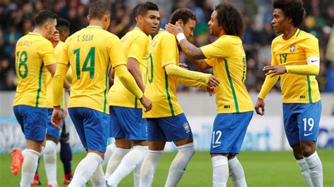 Brasil anuncia los 15 futbolistas fijos que irán al ...