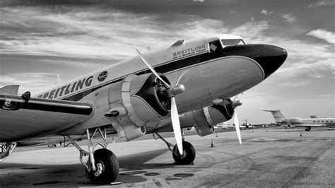 Breitling DC 3 se convierte en el avión más antiguo en ...