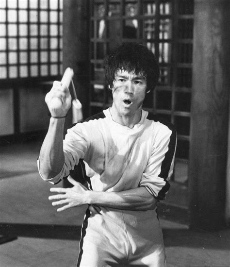 Bruce Lee in the Game of Death | Bruce Lee, Father of Jeet ...