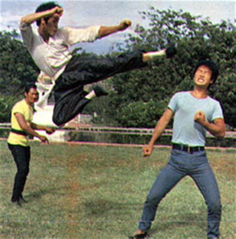 Bruce Lee Pictures   Photos