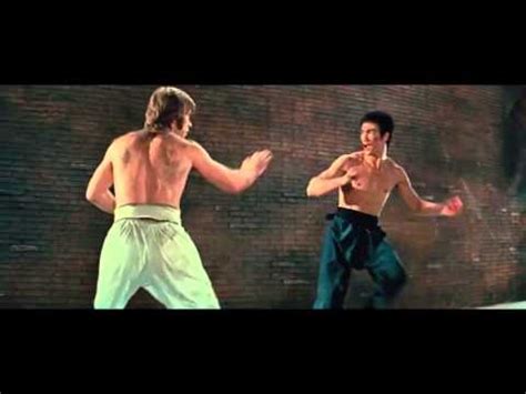Bruce Lee vs Chuck Norris  la pelea del siglo    VidoEmo ...