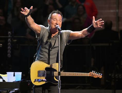 Bruce Springsteen in Concert   New York, New York   Zimbio