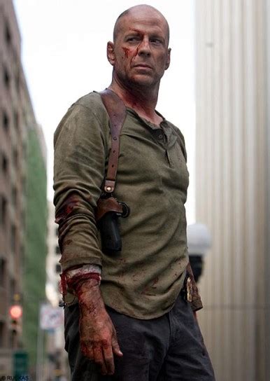 Bruce Willis se suma al reparto de “The Expendables” | EL ...
