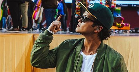 Bruno Mars Announces He’s Performing During Super Bowl 50 ...
