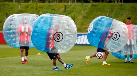Bubble Soccer , el divertido entrenamiento del FC ...