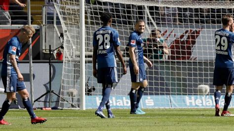 Bundesliga: El Hamburgo pincha y se deja los deberes por ...