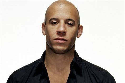 Cacha estas fotos de Vin Diesel con pelo! — Radio Corazón