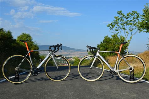 Caja Rural RGA, nuevo outlet con bicicletas De Rosa ...