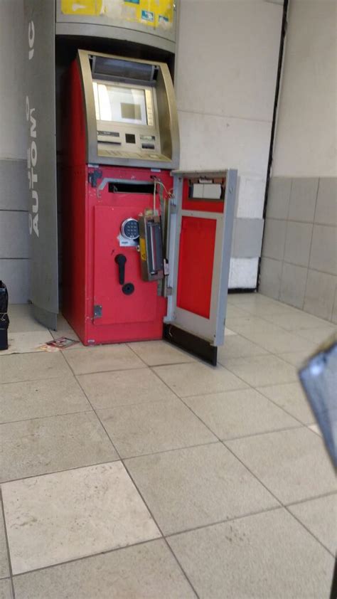 Cajero automático Santander es violentado zona norte ...