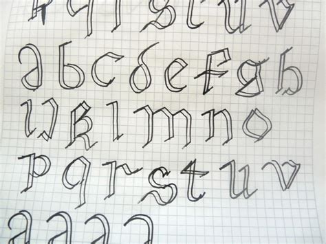 caligrafia, arte y diseño: Decoración de letras góticas ...