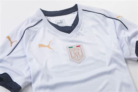 camiseta segunda equipacion de italia 2018