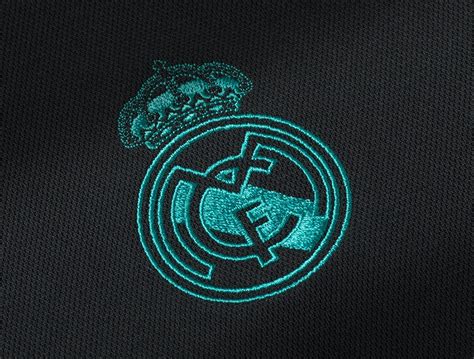 Camiseta suplente Adidas del Real Madrid 2017/2018 ...