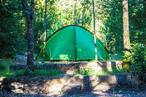 Camping en el Valle de Hecho, junto a Selva de Oza, en